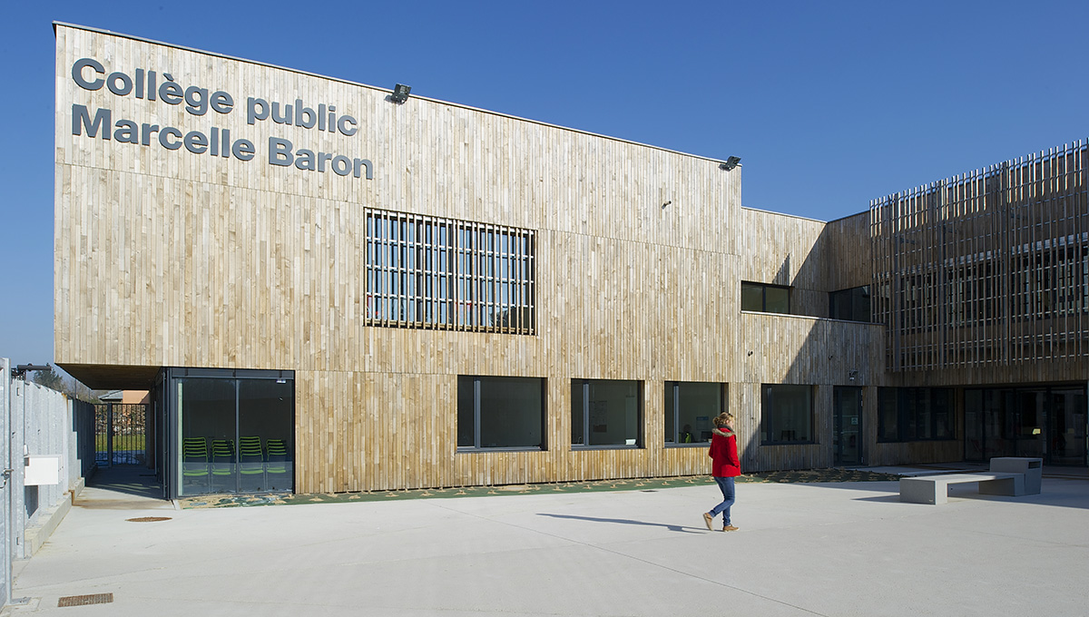 Construction D Un College Public A Heric Amofi